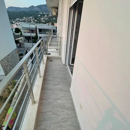 White Pearl Apartments Bar Exterior photo