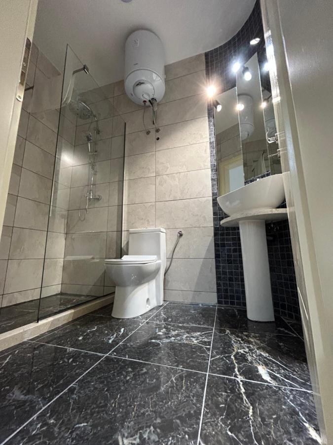 White Pearl Apartment