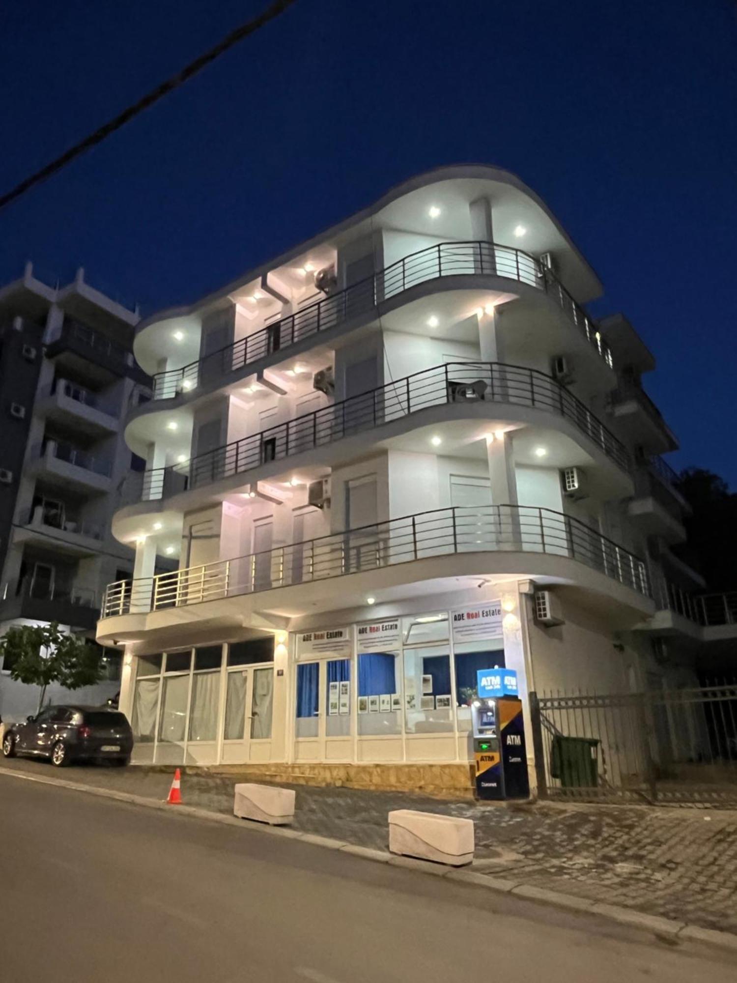White Pearl Апартаменты *